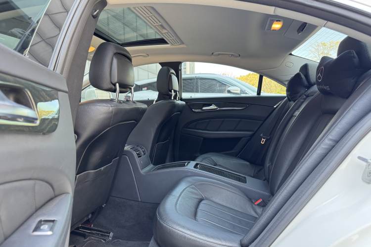 Used Mercedes-Benz CLS 2015 CLS 260 Interior 6