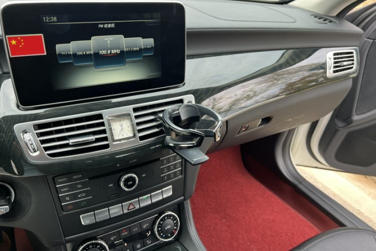 Used Mercedes-Benz CLS 2015 CLS 260 Interior 9