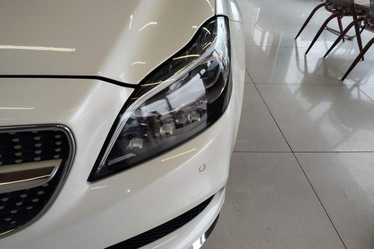 Used Mercedes-Benz CLS 2015 CLS 400 4MATIC Left Front Headlight