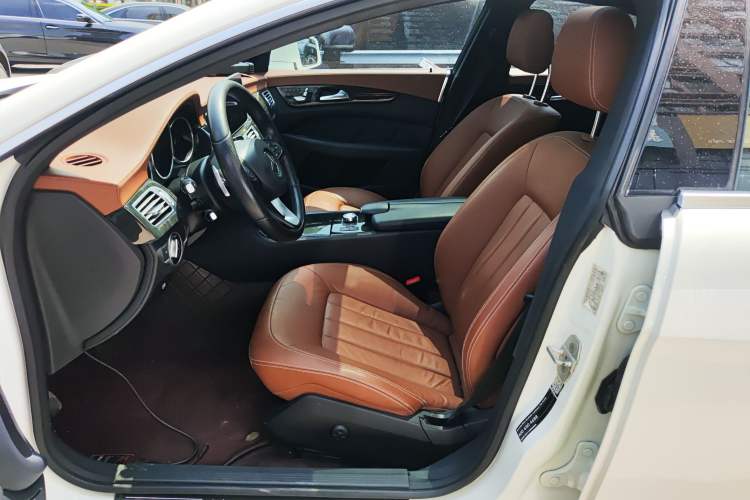 Used Mercedes-Benz CLS 2015 CLS 320 Left Front Seat