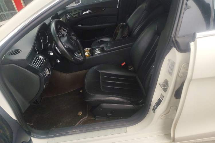 Used Mercedes-Benz CLS  Left Front Seat