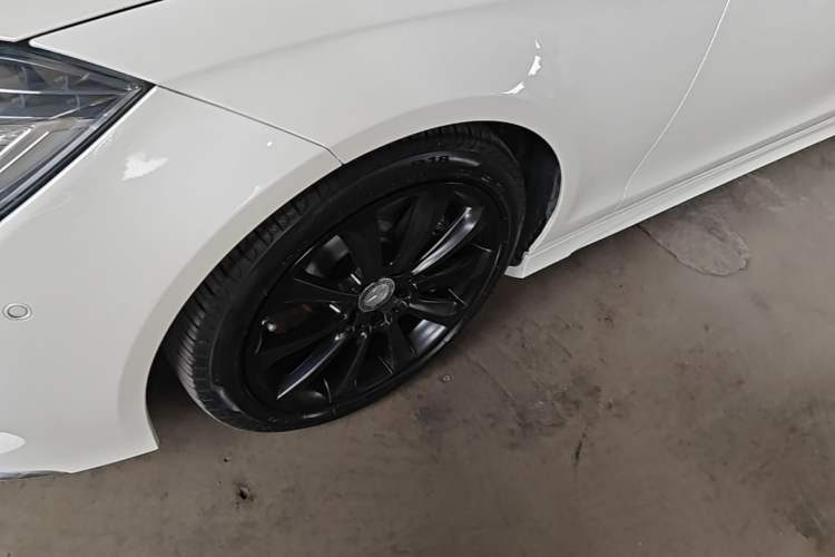 Used Mercedes-Benz CLS 2015 CLS 320 Left Front Wheel Hub