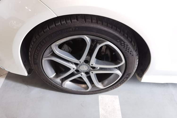 Used Mercedes-Benz CLS 2015 CLS 260 Left Front Wheel Hub
