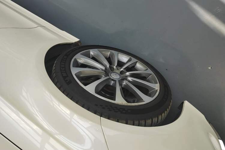 Used Mercedes-Benz CLS 2015 CLS 320 Left Front Wheel Hub