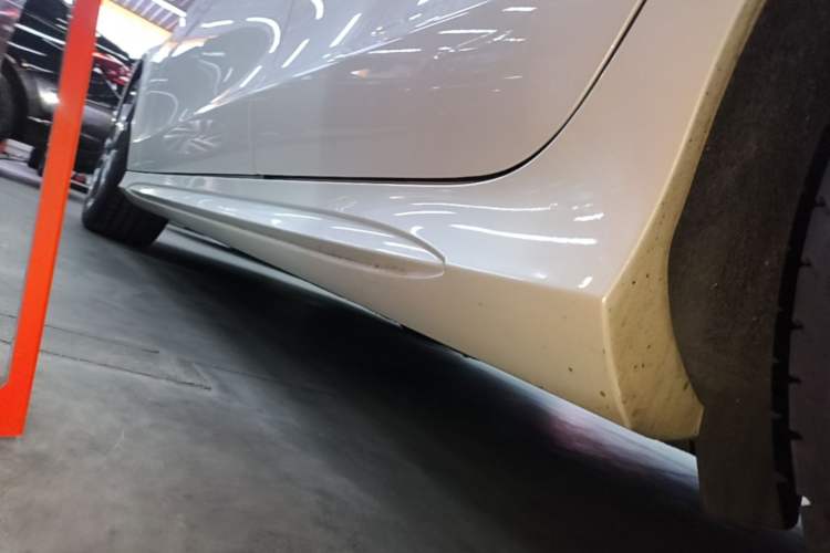 Used Mercedes-Benz CLS 2015 CLS 260 Left Side Sill