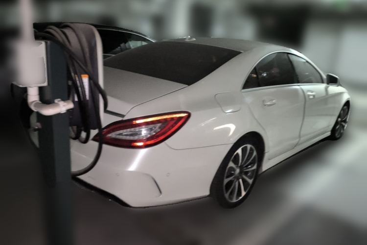 Used Mercedes-Benz CLS 2015 CLS 320 Rear Right 45 Deg