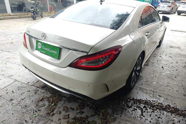 Used Mercedes-Benz CLS 2015 CLS 320 Rear Right 45 Deg