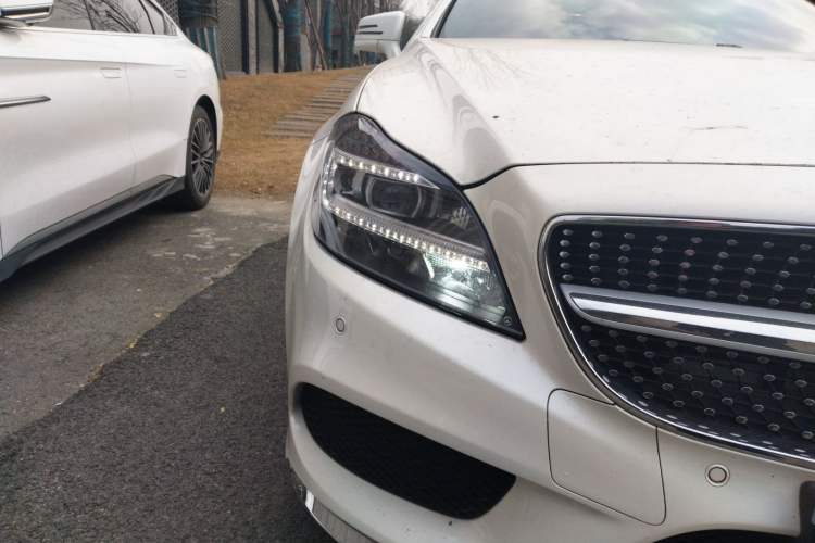 Used Mercedes-Benz CLS 2015 CLS 260 Right Front Headlight