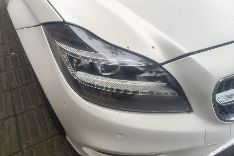 Used Mercedes-Benz CLS  Right Front Headlight
