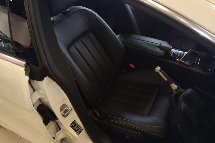 Used Mercedes-Benz CLS 2015 CLS 400 4MATIC Right Front Seat