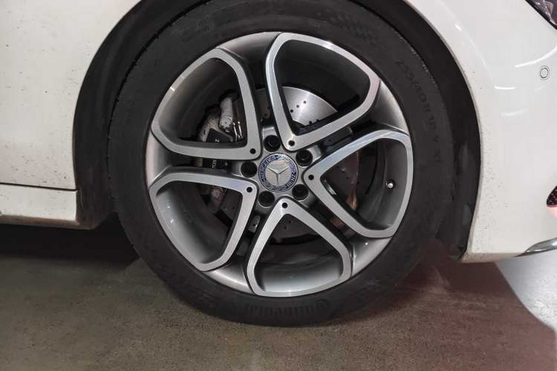Used Mercedes-Benz CLS 2015 CLS 260 Right Front Wheel Hub