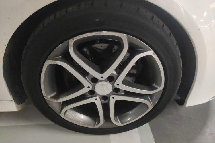 Used Mercedes-Benz CLS 2015 CLS 260 Right Front Wheel Hub