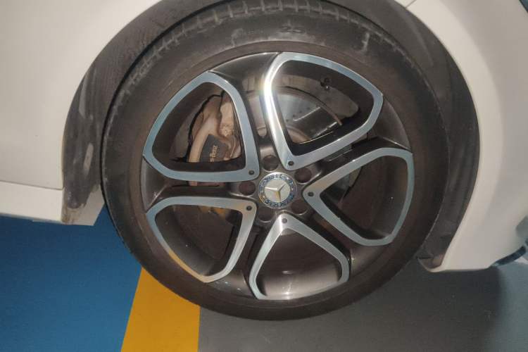 Used Mercedes-Benz CLS 2015 CLS 260 Right Front Wheel Hub