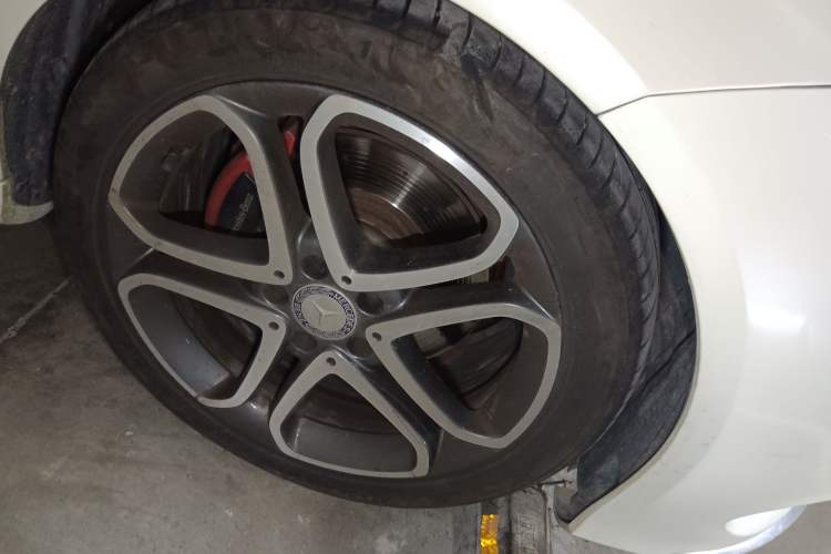Used Mercedes-Benz CLS 2015 CLS 260 Right Front Wheel Hub