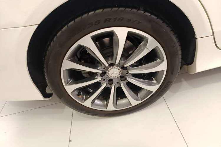 Used Mercedes-Benz CLS 2015 CLS 320 Right Rear Wheel Hub