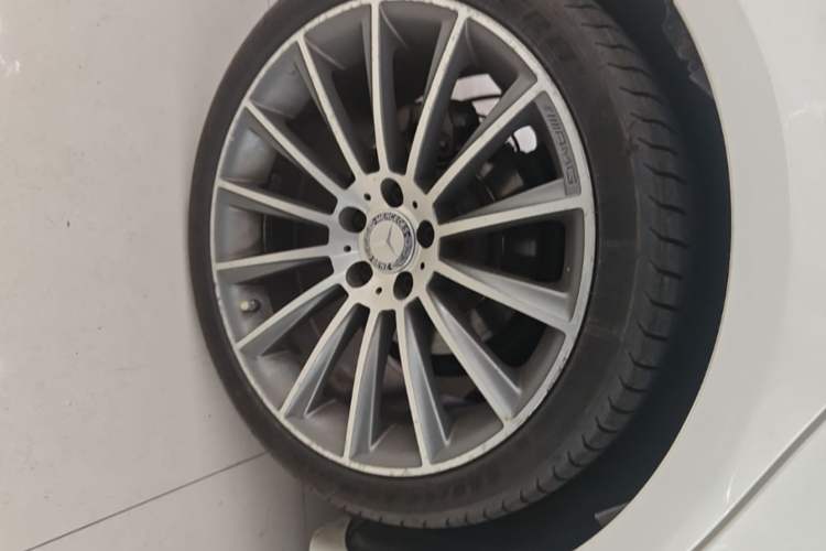 Used Mercedes-Benz CLS 2015 CLS 260 Right Rear Wheel Hub