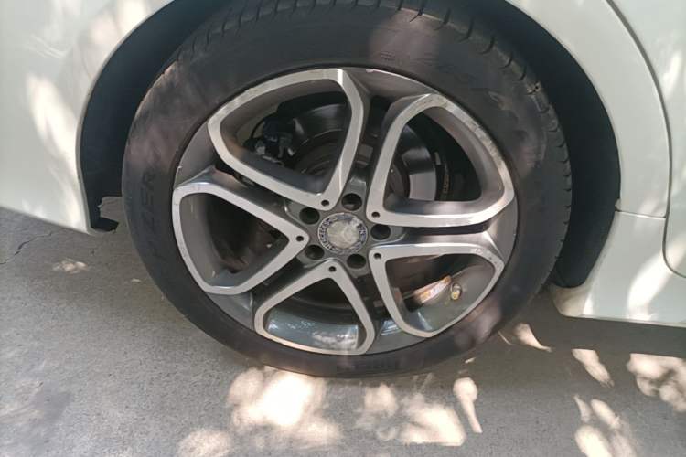 Used Mercedes-Benz CLS 2015 CLS 260 Right Rear Wheel Hub