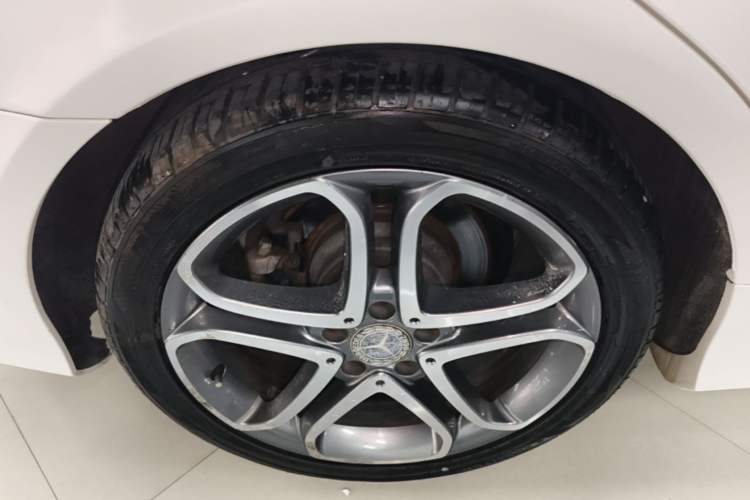 Used Mercedes-Benz CLS 2015 CLS 260 Right Rear Wheel Hub