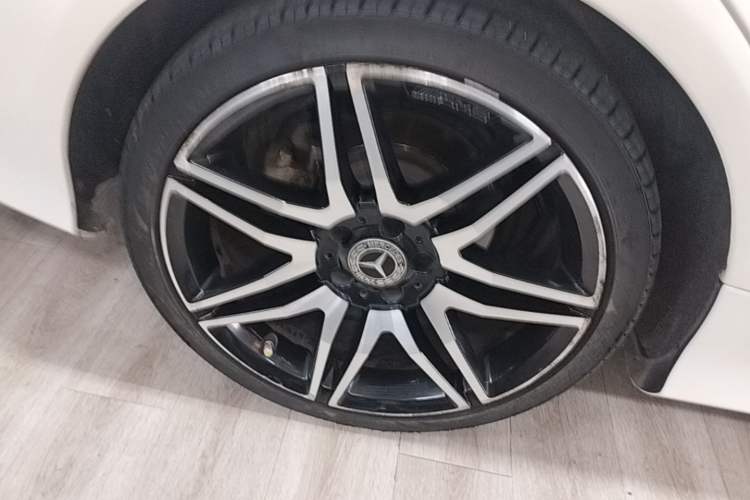 Used Mercedes-Benz CLS 2015 CLS 260 Right Rear Wheel Hub