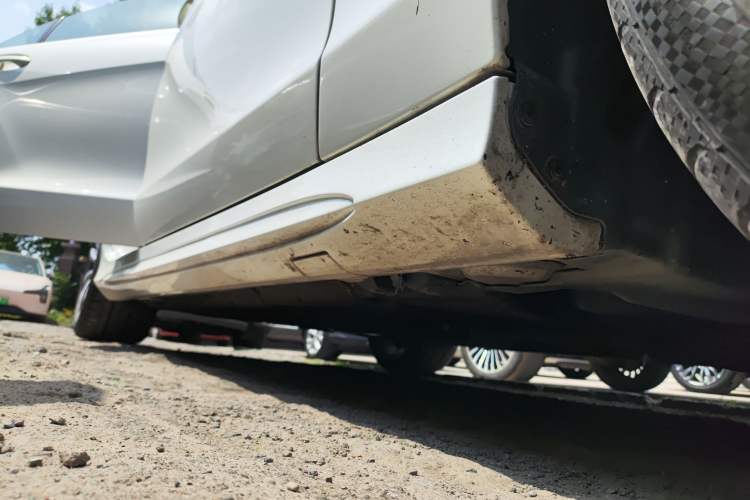 Used Mercedes-Benz CLS 2015 CLS 320 Right Side Sill