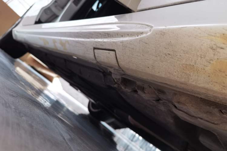 Used Mercedes-Benz CLS 2015 CLS 260 Right Side Sill