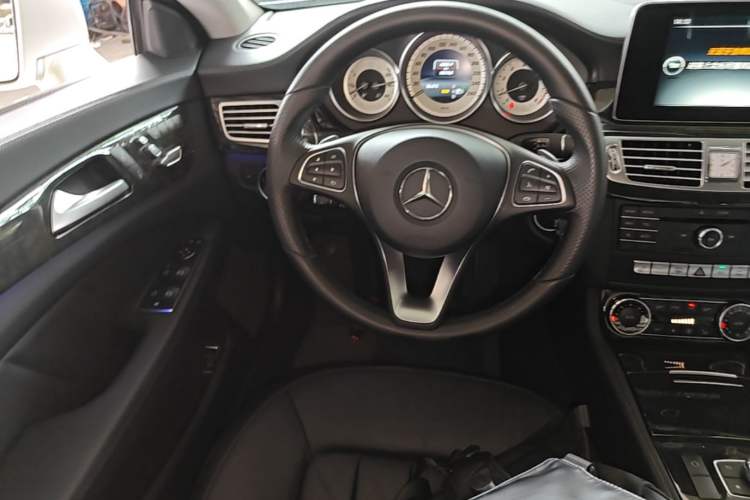 Used Mercedes-Benz CLS 2015 CLS 320 Steering Wheel