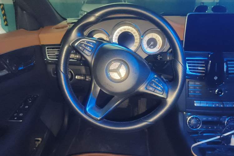 Used Mercedes-Benz CLS 2015 CLS 260 Steering Wheel