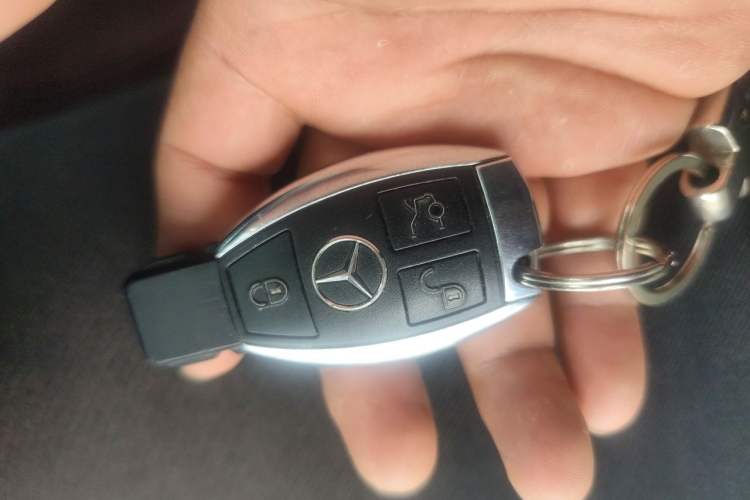 Used Mercedes-Benz CLS  Vehicle Key