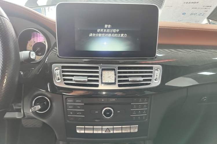 Used Mercedes-Benz CLS 2016 CLS 320 Elegant Edition Audio And AC Panel