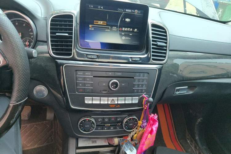 Used Mercedes-Benz CLS  Audio And AC Panel