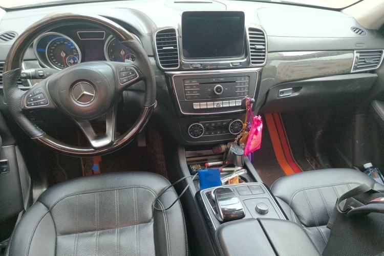 Used Mercedes-Benz CLS  Center Console