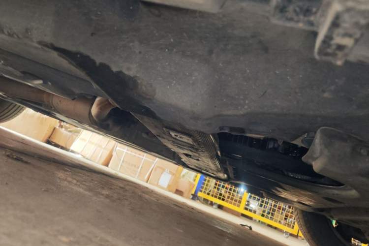 Used Mercedes-Benz CLS  Chassis Front Right