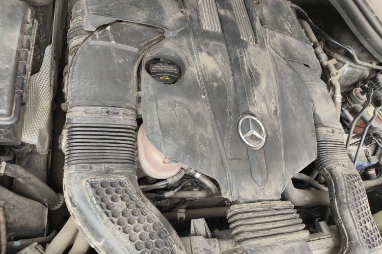 Used Mercedes-Benz CLS  Engine Bay Right