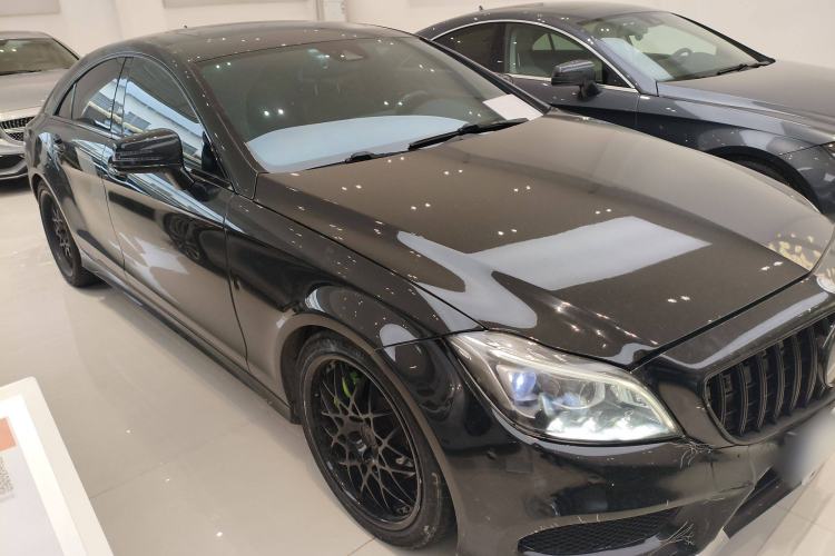 Used Mercedes-Benz CLS 2016 CLS 260 Elegant Edition Front Right 45 Deg