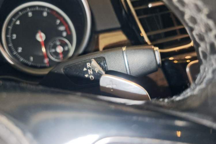 Used Mercedes-Benz CLS  Gear Lever