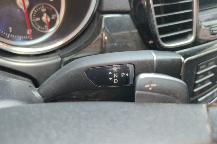 Used Mercedes-Benz CLS  Gear Lever