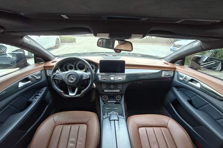 Used Mercedes-Benz CLS 2016 CLS 260 Elegant Edition Interior 2