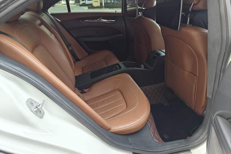 Used Mercedes-Benz CLS 2016 CLS 260 Elegant Edition Interior 5