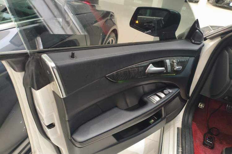 Used Mercedes-Benz CLS 2016 CLS 260 Elegant Edition Left Front Door Interior
