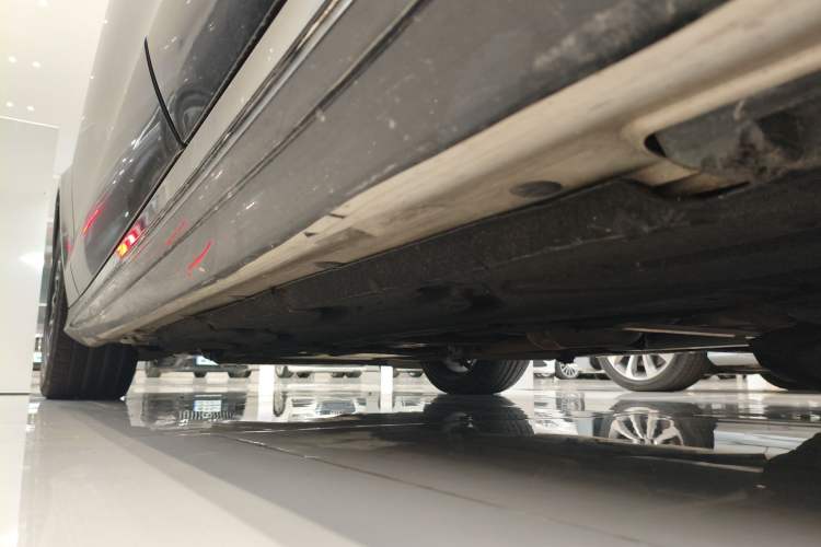 Used Mercedes-Benz CLS 2016 CLS 260 Elegant Edition Left Side Sill