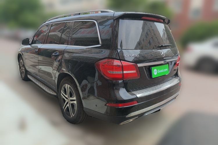 Used Mercedes-Benz CLS  Rear Left 45 Deg