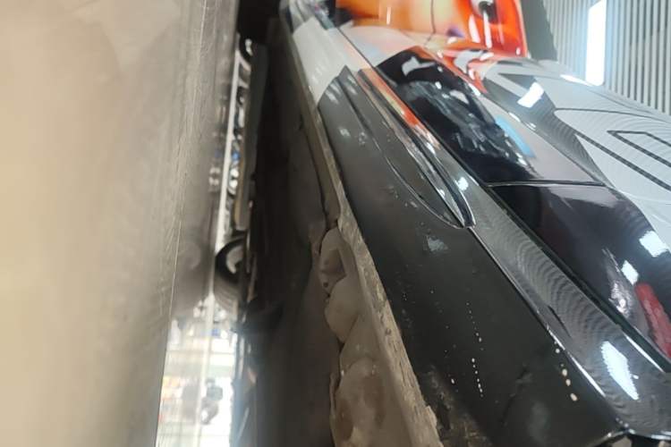 Used Mercedes-Benz CLS 2016 CLS 320 Elegant Edition Right Side Sill