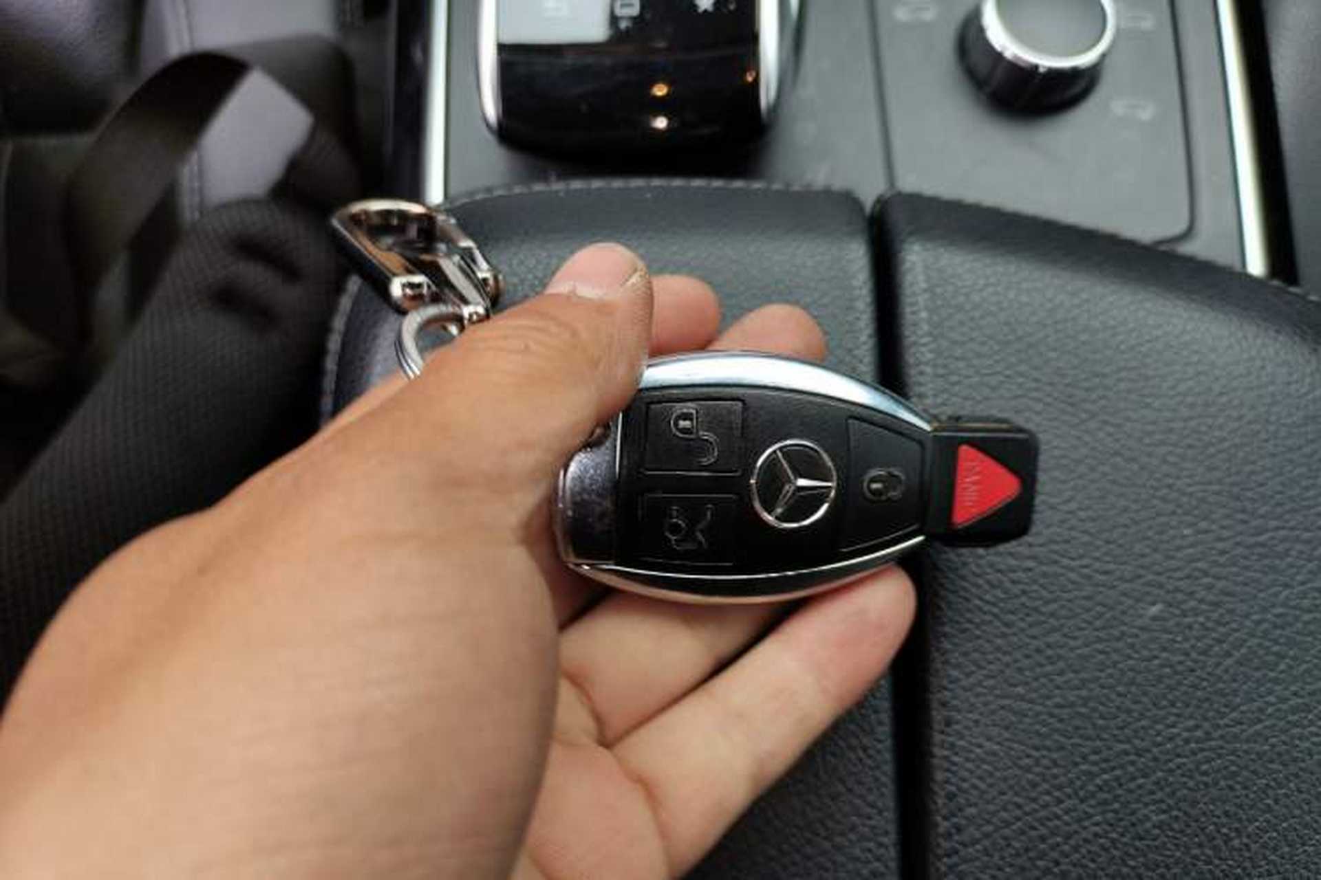 Used Mercedes-Benz CLS  Vehicle Key