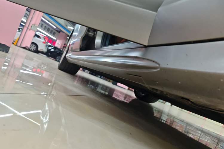 Used Mercedes-Benz CLS 2016 CLS 260 Shooting Brake Right Side Sill