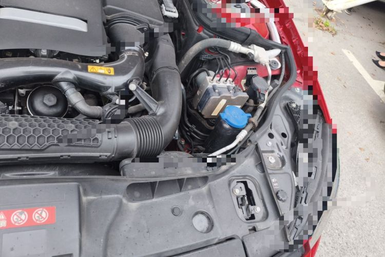 Used Mercedes-Benz CLS 2016 CLS 260 Elegant Edition Engine Bay Left