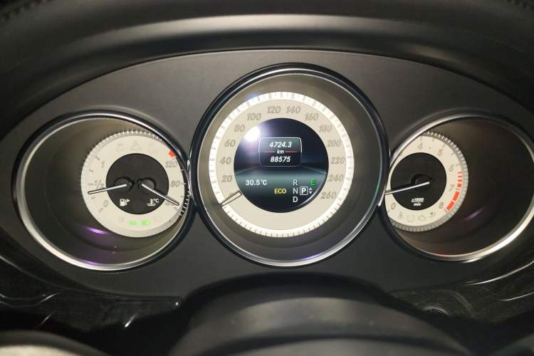 Used Mercedes-Benz CLS 2016 CLS 320 Elegant Edition Instrument Cluster