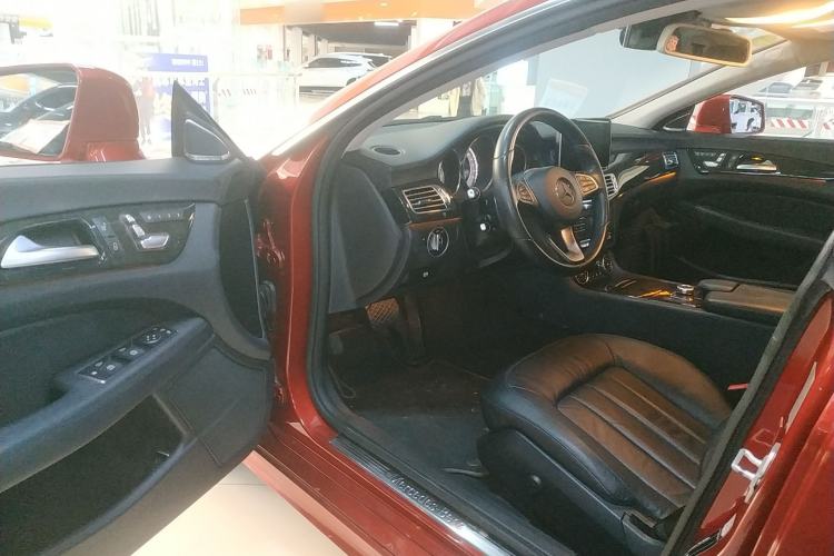 Used Mercedes-Benz CLS 2016 CLS 260 Elegant Edition Interior 3
