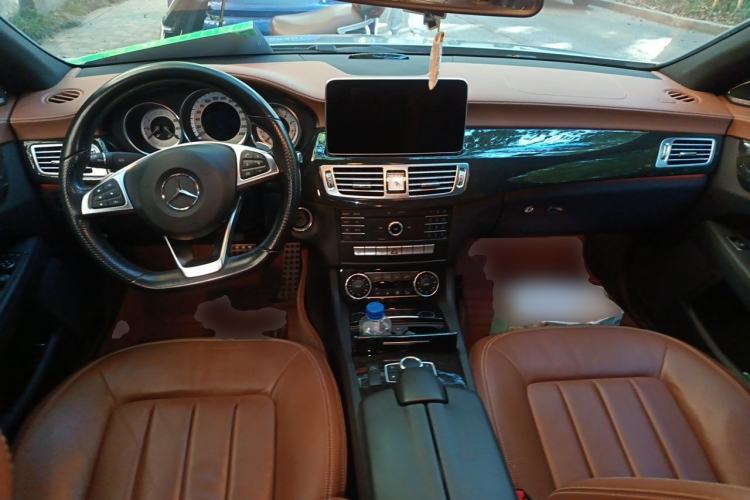 Used Mercedes-Benz CLS 2016 CLS 320 Elegant Edition Center Console