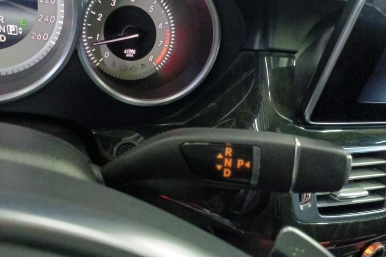 Used Mercedes-Benz CLS 2016 CLS 260 Elegant Edition Gear Lever