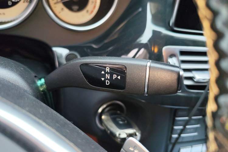Used Mercedes-Benz CLS 2016 CLS 260 Elegant Edition Gear Lever